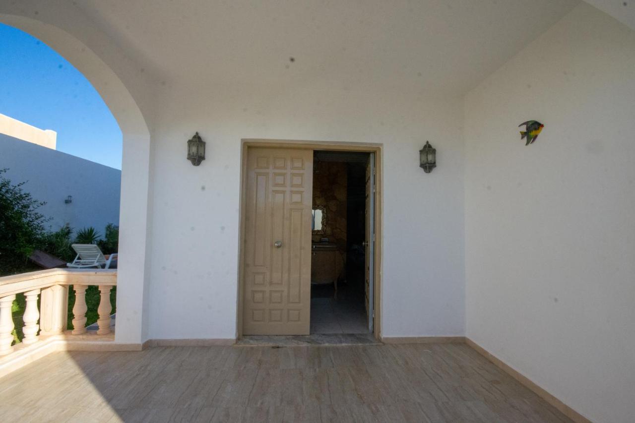 Villa Meublee Avec Piscine Et Abri De Voiture Erriadh Bagian luar foto