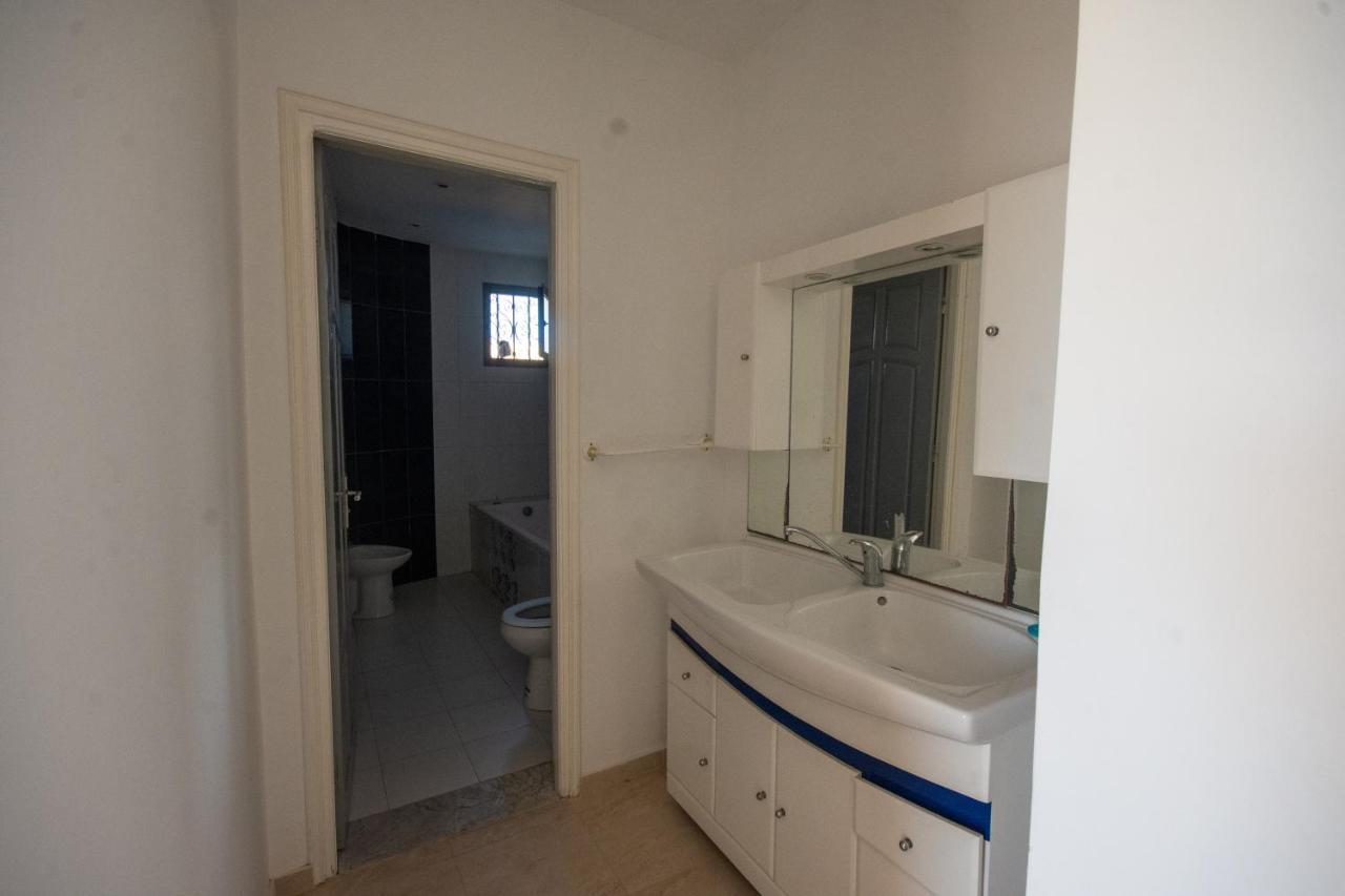 Villa Meublee Avec Piscine Et Abri De Voiture Erriadh Bagian luar foto