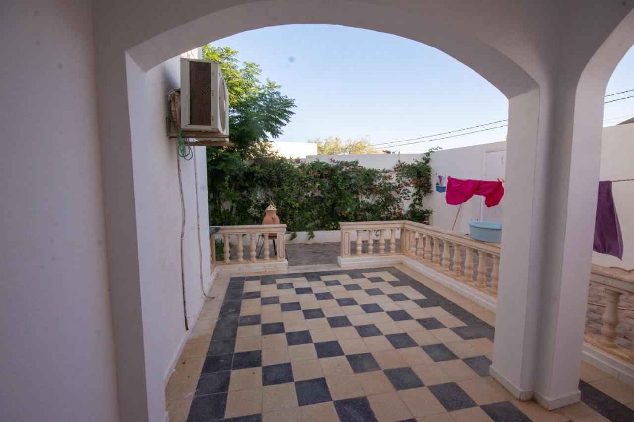 Villa Meublee Avec Piscine Et Abri De Voiture Erriadh Bagian luar foto